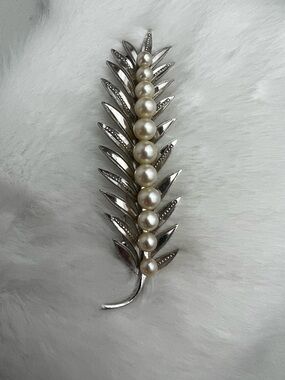 Birks Vintage Sterling Silver and Freshwater Pearl Brooch